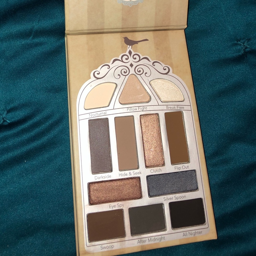 Eyeshadow pallet